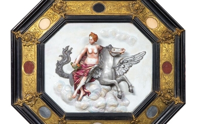 CAPODIMONTE. Plaque décorative en porcelaine polychrome figurant Athéna sur Pégase en demi-ronde-bosse. Le cadre à...
