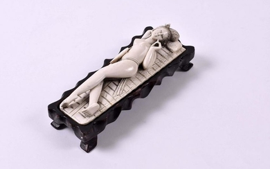 CHINESE CARVED RECUMBENT NUDE COURTESAN