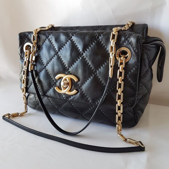 Chanel - Sac Chanel de style cabas matelassé Handbag