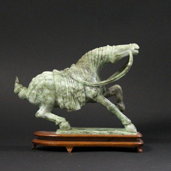 Chinese Fine Quality Green Jade Horse Sculpture