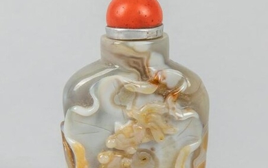 Chinese Old Banded Agate Snuff Bottle