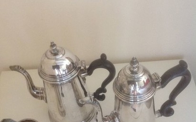Coffee and tea service (3) - .800 silver - Italy - First half 20th century