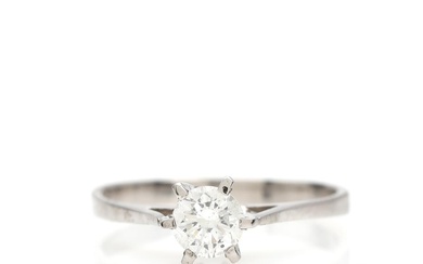 Diamond ring set with a brilliant-cut diamond weighing 0.50 ct., mounted in...