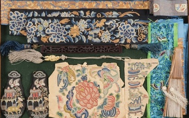 EXCEPTIONAL CHINESE EMBROIDERY GROUP 19TH C