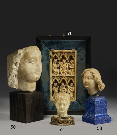 FRANCE, XIVe SIÈCLE Feuillet droit d'un diptyque représentant des scènes de la vie de la Vierge