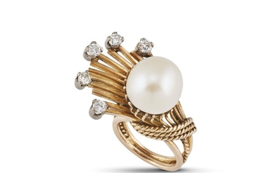 FRESH WATER PEARL AND DIAMOND RING IN 18KT ROSE GOLD