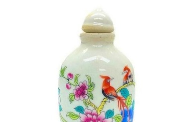 Fly Like A Bird Chinese Handmade Porcelain Snuff Bottle