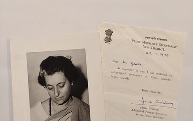 GANDHI (Indira). 2 documents. Portrait... - Lot 51 - Pescheteau-Badin