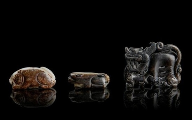GROUP OF THREE JADE ANIMAL CARVINGS MING DYNASTY, 17TH