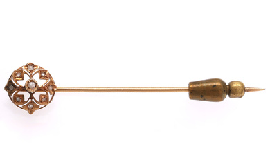 Gold tie pin, early 20th Century.