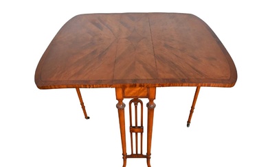 Good quality Edwardian satinwood Sutherland table