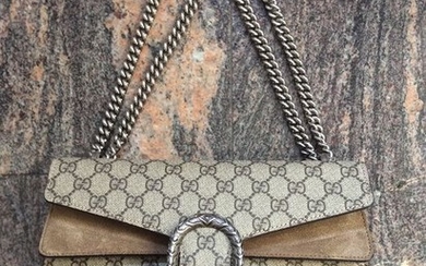 Gucci - Dionysus GG Shoulder bag