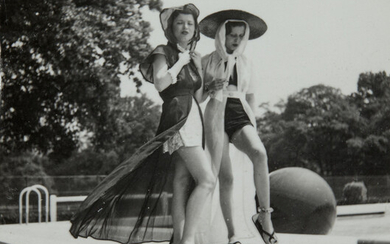 Henriette Theodora Markovitch, dite Dora MAAR 1907 - 1997 Mode (modèles au bord de la piscine), c. 1935