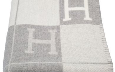 Hermès Gris & Ecru Avalon III Blanket Condition: 1...