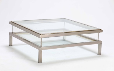 Italian design: Coffee table made of steel and glass