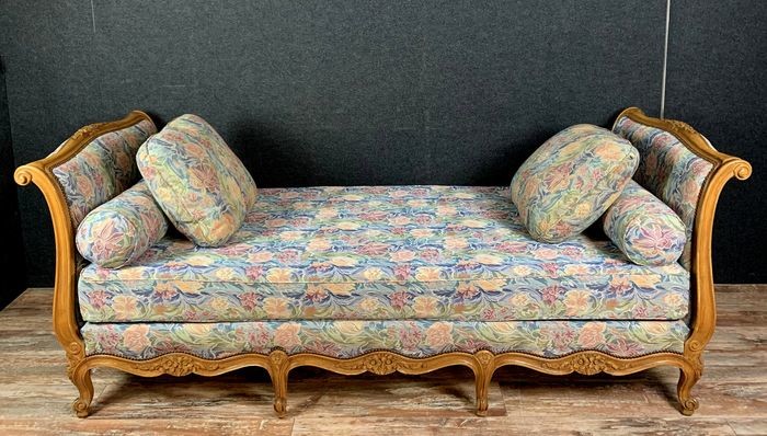 Large Louis XV style bed or bench in the shape of a boat in fruit wood - Wood - 1900