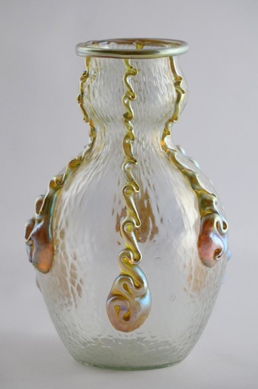 Loëtz. Vase à décor « Nautilus » - vers 1904. Corp…