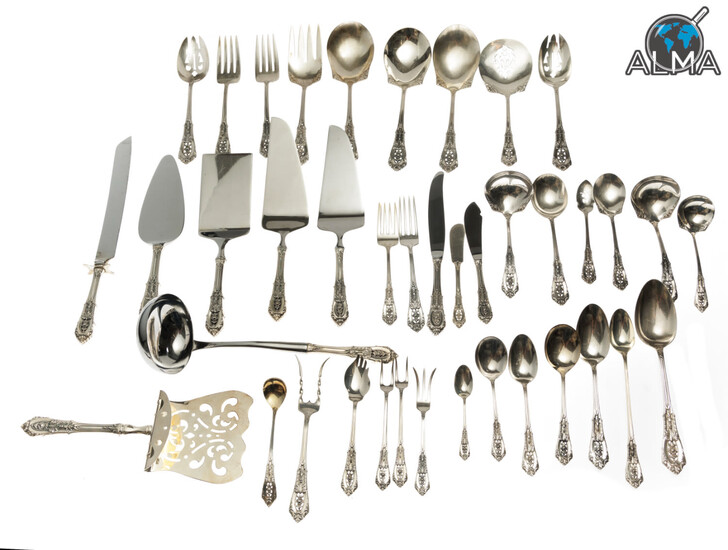 Lucrative Wallace Sterling Silver Cutlery Set