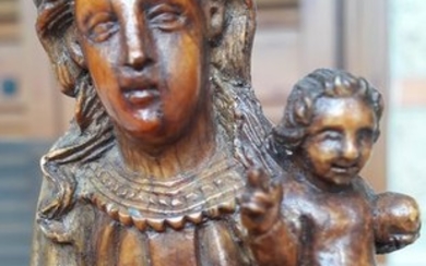 Madonna and child, Sculpture - Ivory - Second half 17th century