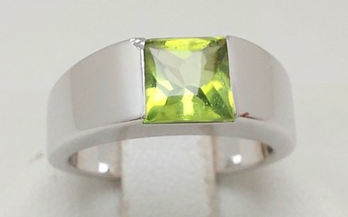 No Reserve Price - Cartier - Ring - Tank - 18 kt. White gold Peridot