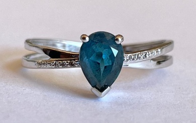 No Reserve Price - Ring 9K gold - London blue topaz, Diamonds