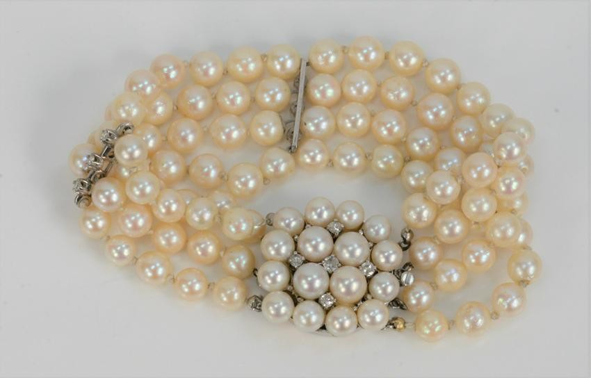 Pearl and Diamond Bracelet, having four strands 6.7