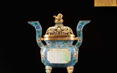 Qing Qianlong bronze gilt silk pinched cloisonne inlaid with jade Double Dragon Play Beads