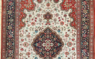 Qum silk fine, Persia, approx. 50 years, pure natural silk,...