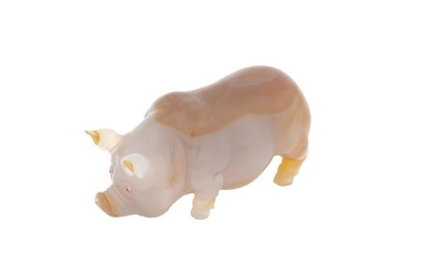 RUSSIAN HAND CARVED AGATE RUBY EYES PIG FIGURINE