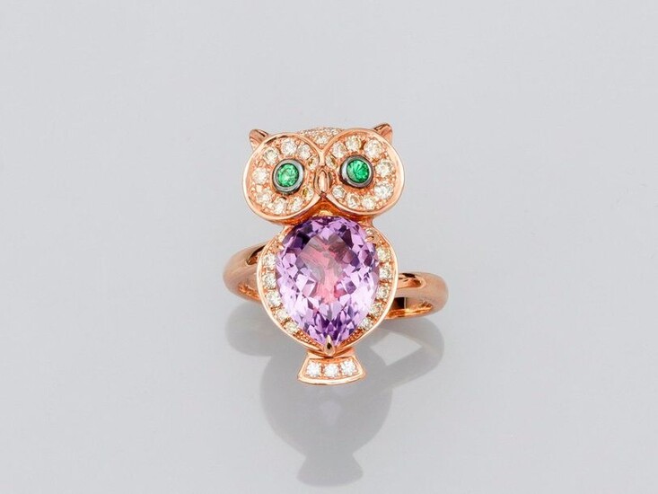 Ring drawing an owl in pink gold, 750 MM, covered with an amethyst, tsavorite eyes surrounded by diamonds, total diamonds 0.70 carat, dimensions 24 x 14 mm, size: 53, weight: 8.5gr. rough.