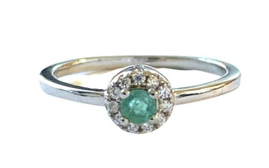 Round Green Emerald 925 Sterling Silver Ring