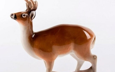 Royal Doulton Animal Figurine, White-Tailed Deer HN2658