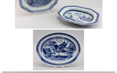 SEVEN CHINESE BLUE AND WHITE PORCELAIN PLATTERS 19th Century Lengths from 10.75" to 17.5".