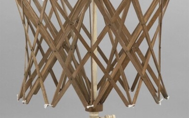 WHALEMAN-MADE SWIFT 19th Century Hardwood clamp with geometric...
