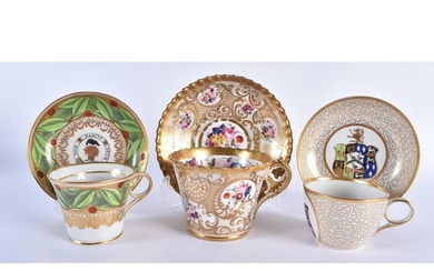 THREE EARLY 19TH CENTURY CHAMBERLAINS WORCESTER PORCELAIN CU...