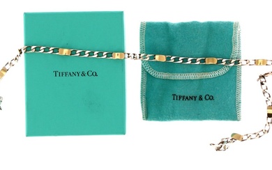 TIFFANY C° - Collier en or 18 carats et argent 925ème, L 45,5 cm. Signé....