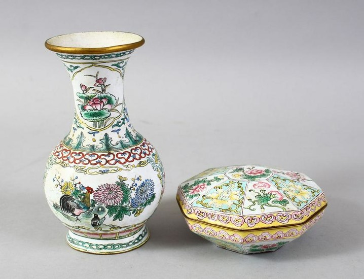TWO 19TH / 20TH CENTURY CHINESE ENAMEL VASE & BOX AND