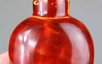 Tabatiere Snuff Bottle - Peking Glass imitating Realgar - Silver Stopper and Tourmaline Cabochon - China - Qing 18th century - Qianlong period