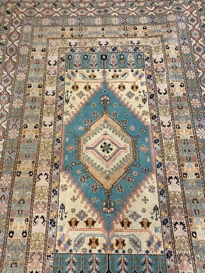Tabriz - Carpet - 246 cm - 166 cm