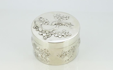 Tea caddy - Silver - Wing Nam & Co - China - Early 20th century