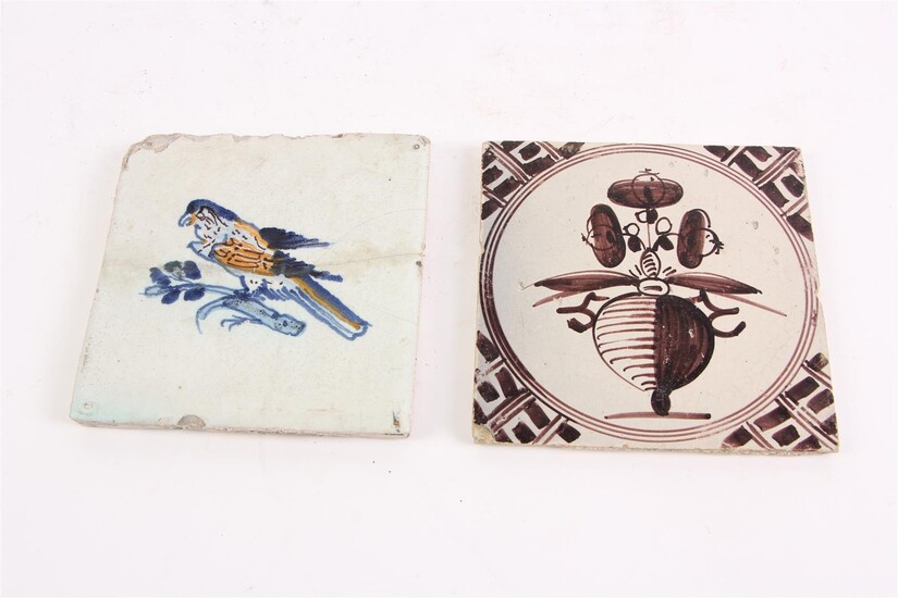 plastic gips Aanpassing Tegel met polychroom decor van een vogel,... at auction | LOT-ART