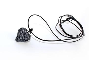 Tove Rygg - 925 Silver oxidized - Heart pendant spinel