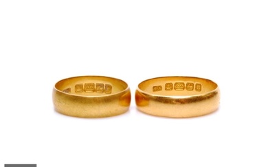 Two 22ct hallmarked D shaped wedding rings, both of plain fo...