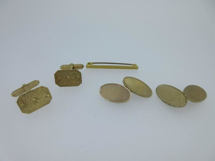 Two pairs of 9ct gold cufflinks and a tie pin
