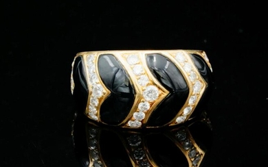 Van Cleef & Arpels 0.60ctw Diamond, Onyx & 18K Ring