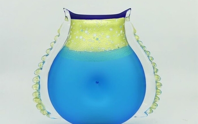 Vase - Glass - Kuniaki Kuroki 黑木国昭 - Blue color and gold vase - Japan - Second half 20th century