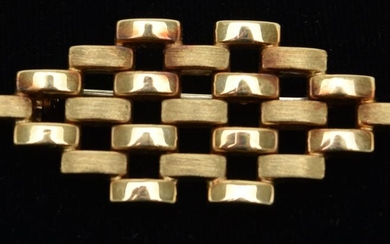14K Italian gold diamond-form brooch composed of