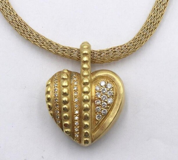 18Kt Matte Diamond Heart Pendant w/ Necklace