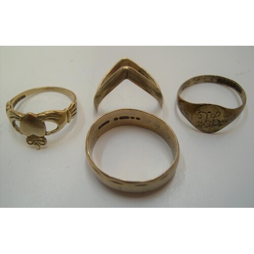 4 9ct yellow gold rings, approx 9.9 grams