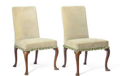 A PAIR OF GEORGE I WALNUT SIDE CHAIRS, CIRCA 1715